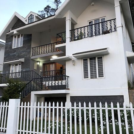 Aanvis Inn Ooty Ngoại thất bức ảnh